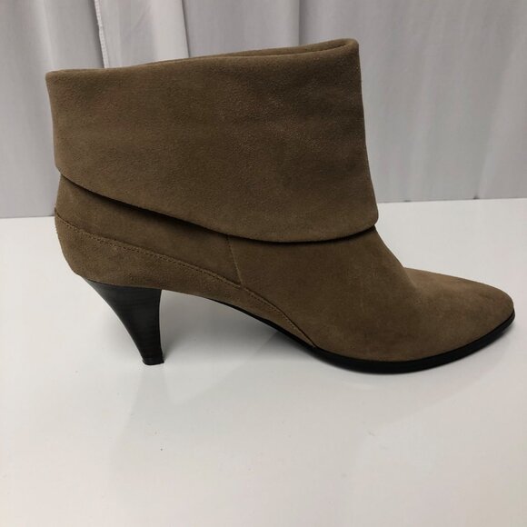 Lana Taupe Ankle Boots Womens Size 10M Leather Upper Cuffed Heeled Shoes - Picture 2 of 9